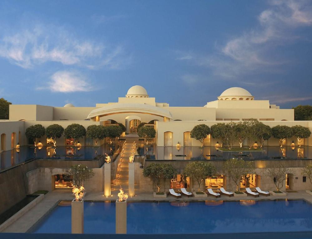 Trident Gurgaon Hotel Exterior photo